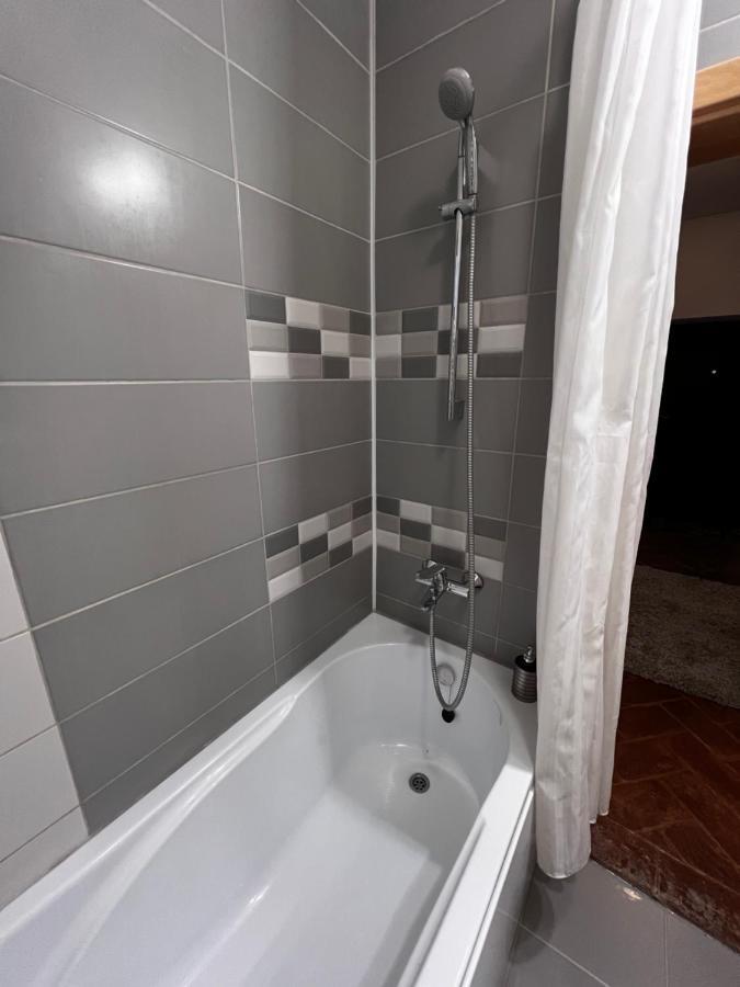 Eden Garden Apartment Брашов Екстериор снимка