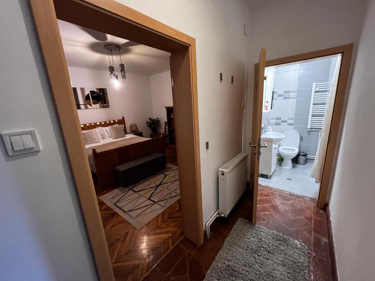 Eden Garden Apartment Брашов Екстериор снимка
