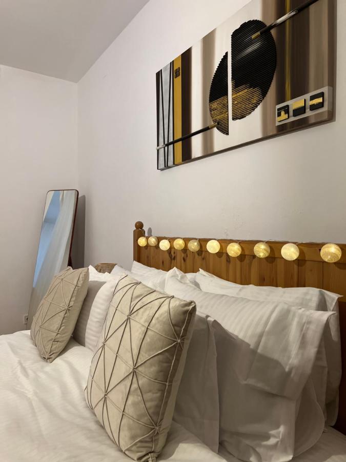Eden Garden Apartment Брашов Екстериор снимка